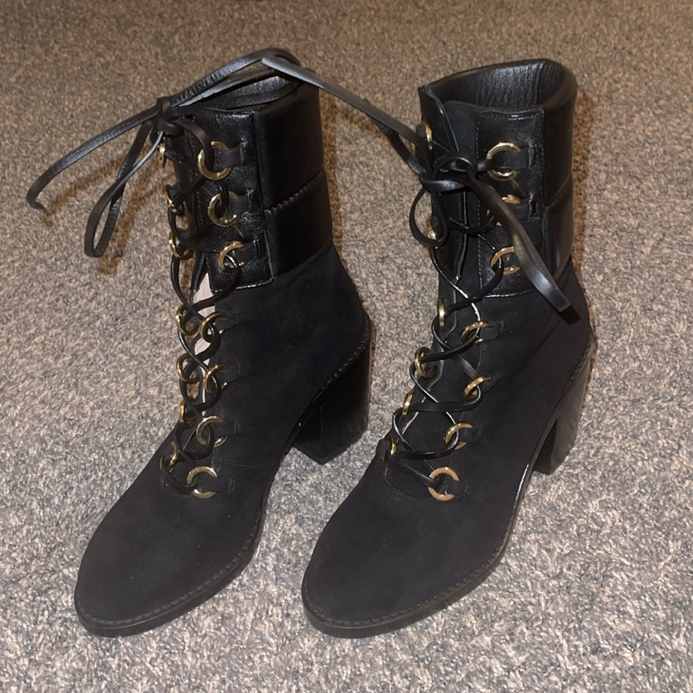Authentic Stuart Weitzman Boooties